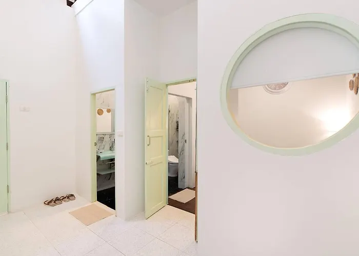 Spacious Heritage House Prime Location Family Сasa de vacaciones *