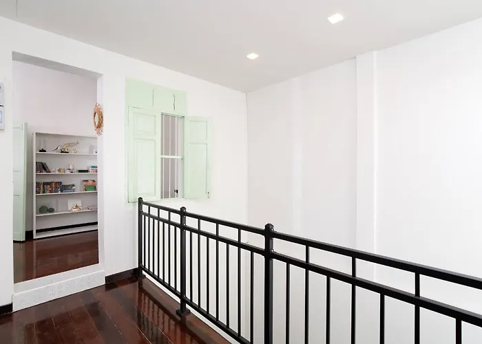 Spacious Heritage House Prime Location Family Feriehus *